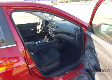 2024 Nissan Sentra Sv Xtronic Cvt z USA, uszkodzony, nr VIN 3N1AB8CV3RY326546